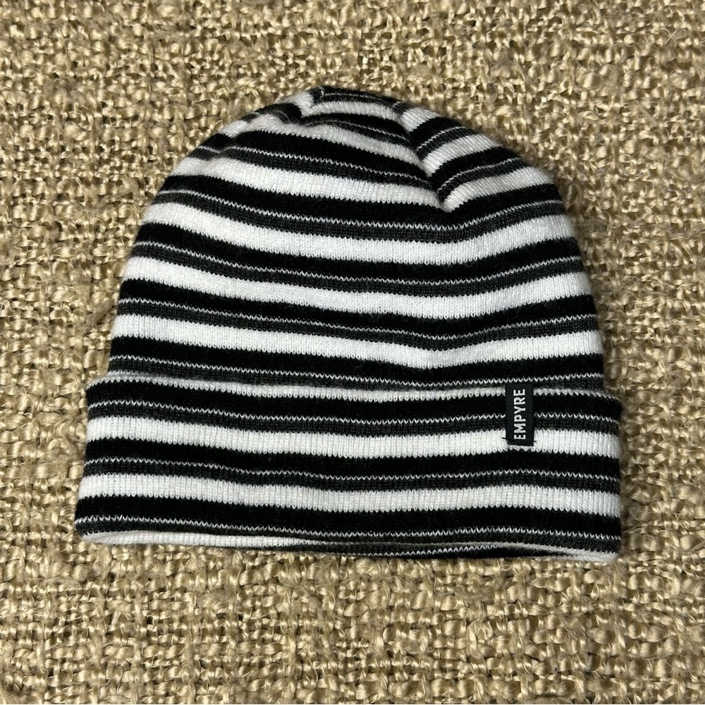 EMPYRE Black & White Striped Knit Hat